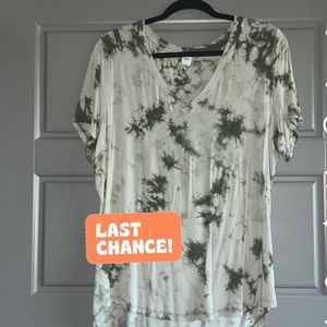 COPY - Old Navy Luxe Tye Dye V-Neck Top